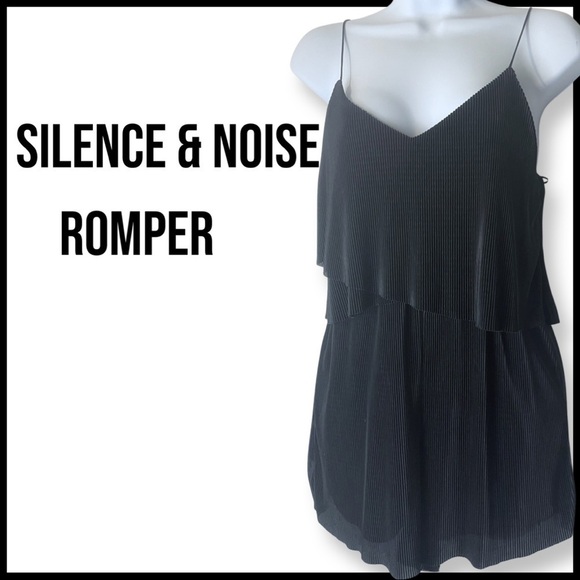 URBAN Outfitters Silence + Noise Ribbed Romper - Picture 2 of 5